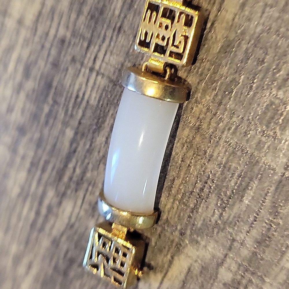 Jade Bracelet;Euc/Multi Colored Jade/ Genuine. Go… - image 2